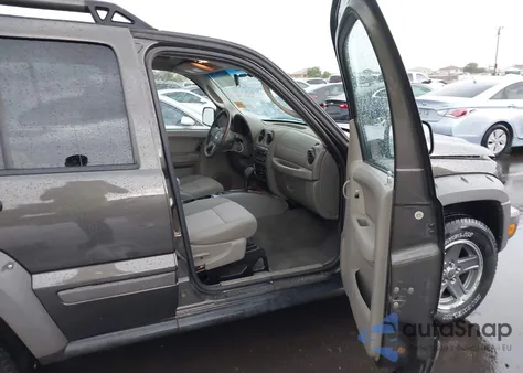 2005 Jeep Liberty Renegade z USA, uszkodzony, nr VIN 1J4GL38KX5W502669